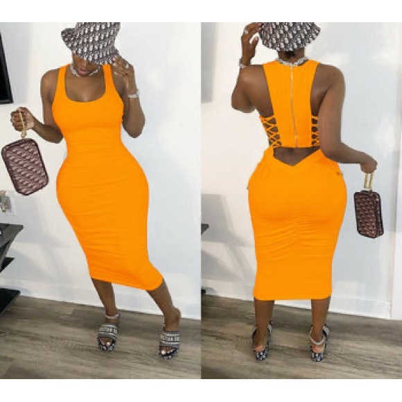 BACKLESS & SLEEVELESS BODYCON MINI DRESS - Picture 2 of 2